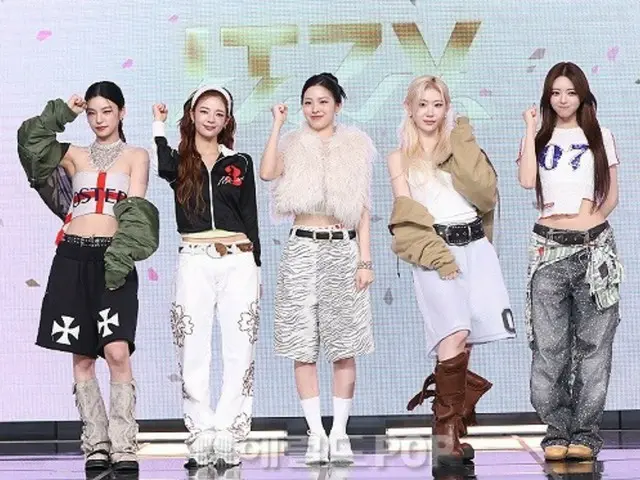 [Photo] ITZY holds press conference to commemorate the release of their new album "GOLD"