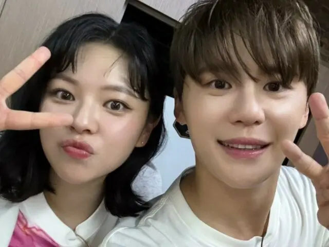 Jun Su (Xia) and TWICE's Jeongyeon in a cute piece