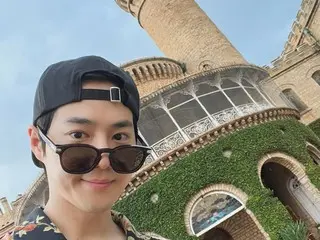 "EXO" Suho is enjoying India ~ "India India India!!!"