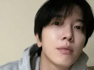 CNBLUE's Jung Yong Hwa gives excitement with his gentle gaze... "Can't you wait?"