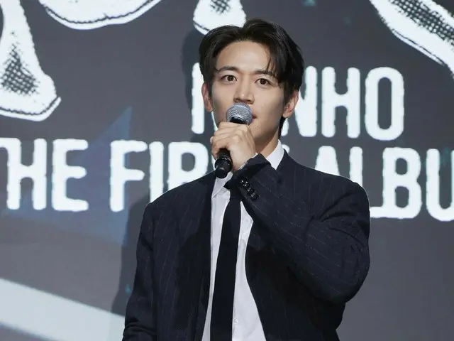 SHINee's Minho, with the support of his seniors and juniors at SM Entertainment, has completed the "SHINee solo puzzle"... Today (4th) he will release his first full album "CALL
 "BACK" released