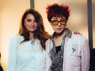 G-DRAGON (BIGBANG) and actress Penelope Cruz and singer-songwriter Angeles are hot topics