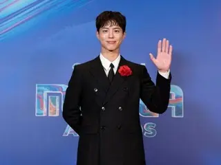 Actor Park BoGum hosts the 2024 MAMA AWARDS in fluent English... "I'm happy to take my first steps in America together"