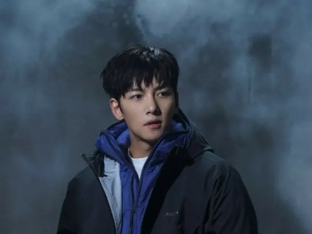 Ji Chang Wook's warm gaze blows away the cold (video included)