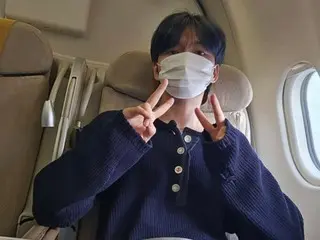 JAEJUNG, his visuals shine even while wearing a mask on an airplane… "I'm taking a selfie for the first time in a while"