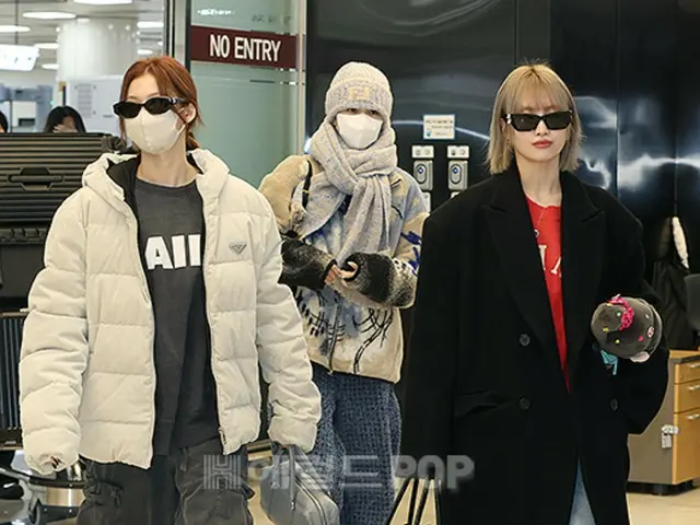 [Airport Photos] "TWICE" Mina, Sana, and Momo return to Korea after their performance at Tokyo Dome.