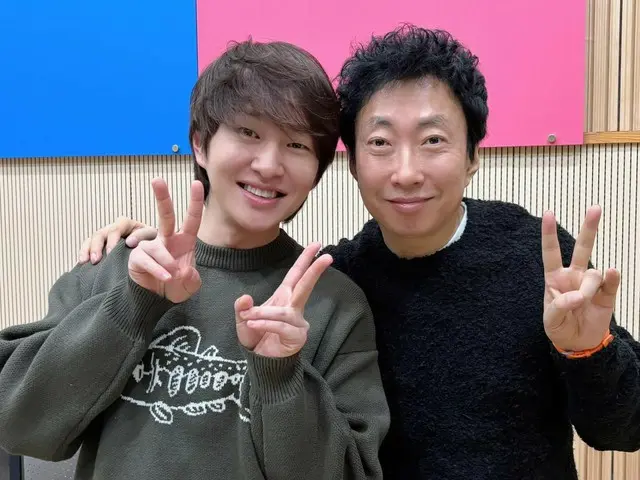 SHINee's Onew talks about his recent situation on "Radio Show"... "5th boxing lesson, only skipping rope and stopping"