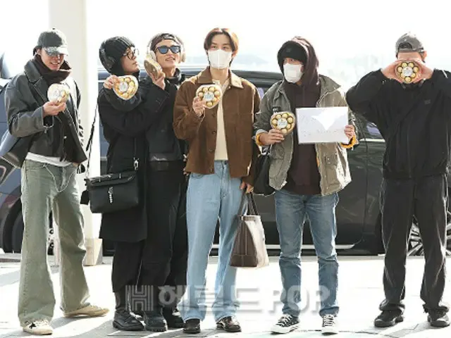 [Airport Photos] Happy Valentine's Day and Jaehyun's birthday to "NCT 127"