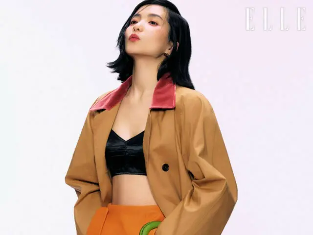 Kim TaeRi is confident about her slim waist... Impress with her sensual pictorial