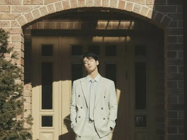 ASTRO's Cha EUN WOO, the arrival of warm spring... angelic visuals