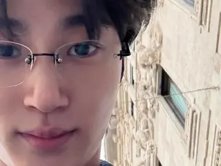 Actor Byeon WooSeok enjoys the city of Milan...his playful appearance is adorable