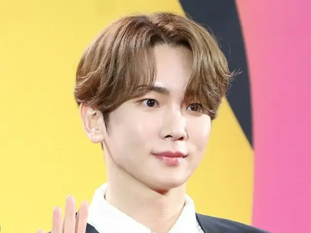 SHINee's KEY appears as special MC on M COUNTDOWN for the first time in a while