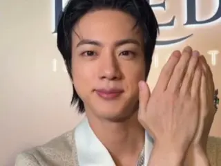 "BTS" JIN, cuteness remains the same even when wearing high-end jewelry (video included)