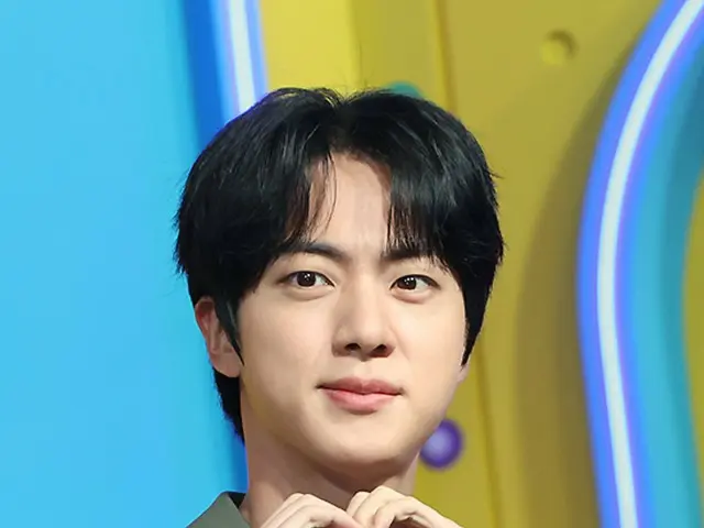 "BTS" JIN appears as a guest at "Coldplay"'s Korean concert... Together with the third day's performance