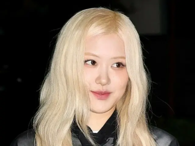 BLACKPINK's Rosé will be appearing as a surprise guest at Coldplay's Korea concert today (22nd)