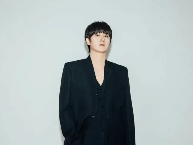 Heo Yeong Saeng shows off his mature charm... Anticipation is building for "FIVE O ONE" with Kim Hyun Joo (leader) and Kim Kyu Jong