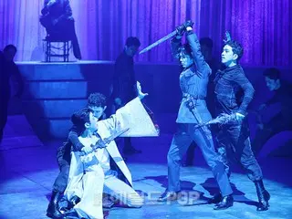 [Photo] Sun HoJun and Yoo Seungho attend press call for play "Killing Caesar"...Rehearsal footage revealed