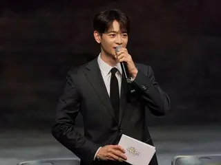SHINee's Minho donates his talent as the host of the GV (interaction with the audience) for the charity performance of the play "Waiting for Godot"
