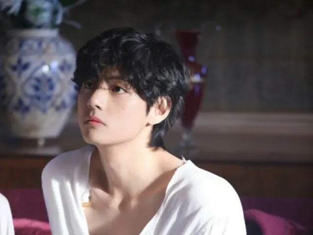 BTS' V's "Winter Ahead" surpasses 300 million streams on Spotify (video included)