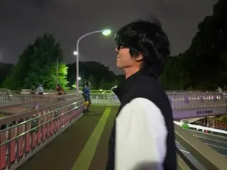 Actor Choi Jeong Hyup takes a night stroll in Shibuya... a quiet moment filled with emotion