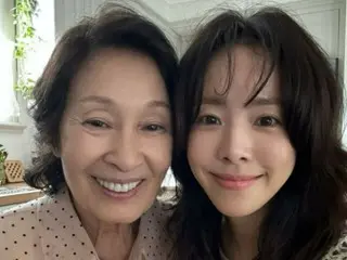 Han JIMIN ♥ KIM Hye-Ja, behind-the-scenes shots of their loving relationship in a TV series... "They look just like real mother and daughter"