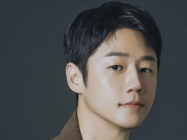 Jung Jun Won's first fan meeting, all tickets sold out for the second one after the first one... "Proof he's a rising star"