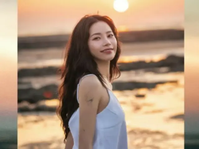 MAMAMOO's Solar tops iTunes Top Songs chart with Chinese single "Floating Free"