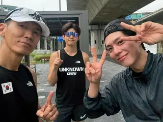 Actor Park BoGum joins in early morning running again...Seon praises him, "He's a great runner after all"