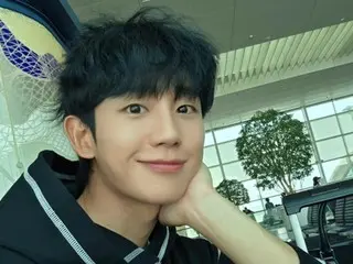 Jung Hae-in, natural look with fluffy hair