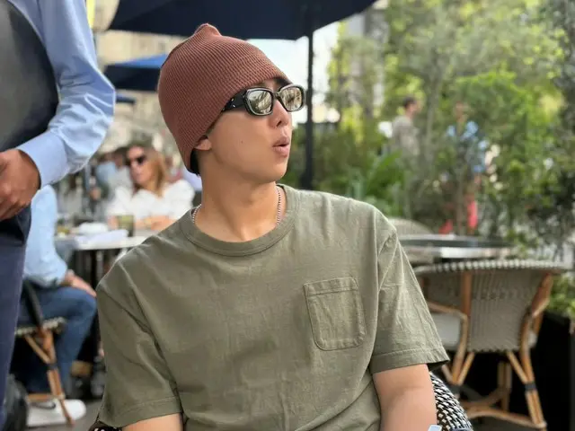 "BTS" RM reveals his latest post-discharge hip-chic look