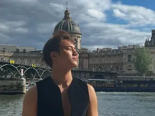"SEVENTEEN" MIN-GYU, the emotional afterglow of summer in Paris... Sunny eyes