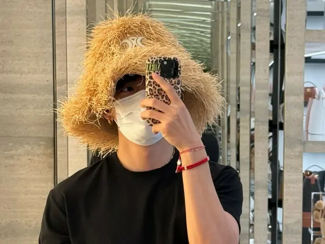 "BTS" V's unique straw hat is actually Celine lol