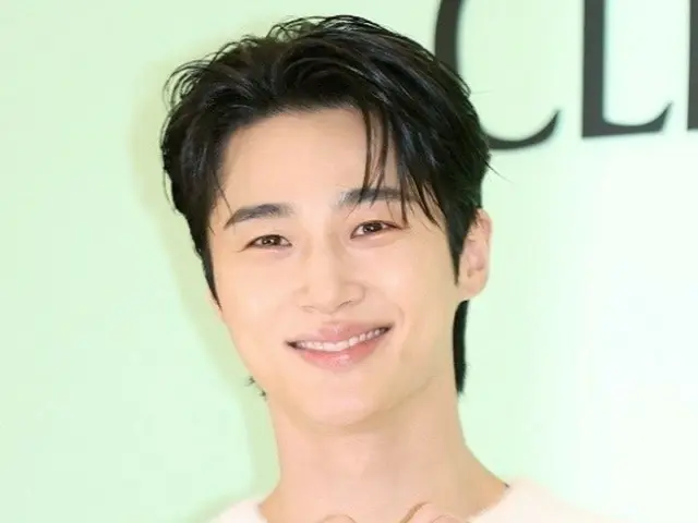 Actor Byeon WooSeok to star in live-action Netflix series based on popular manga with 14.3 billion views, "Only I Level Up"