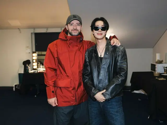 BTS' J-HOPE releases backstage photos from Lollapalooza Berlin with Justin Timberlake, IVE, and others