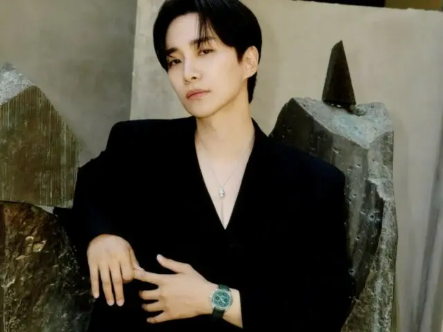 2PM's JUNHO, elegant and sexy in black and white... the presence of a Piaget prince
