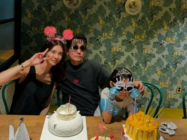 Cha Yeriyoung ♥ Joo SangWook, a happy couple... "Birthday party scene with daughter"