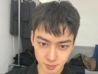 ASTRO's Cha EUN WOO cuts his hair before enlisting...but he's still as handsome as ever