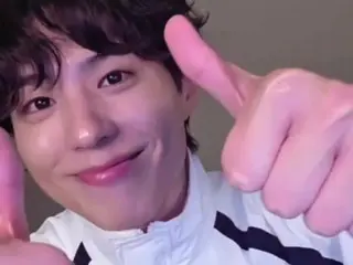 Park BoGum gives a cute thumbs-up to celebrate his 14th debut anniversary... Dongju makes an appearance! (Video included)