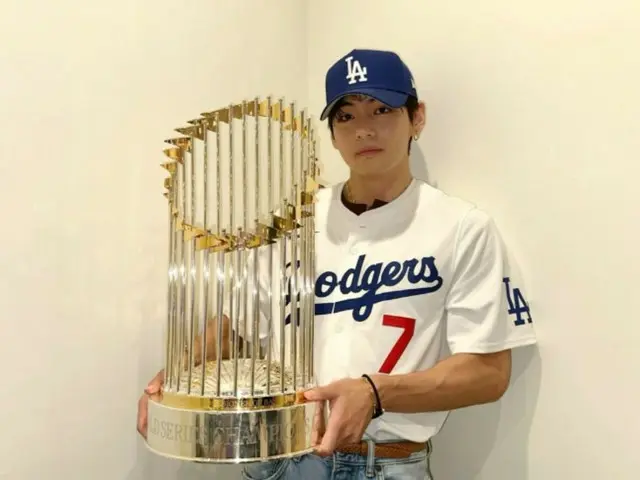 BTS' V's ticket sales increase fivefold at the Los Angeles Dodgers Opening Ceremony... Truly a world star