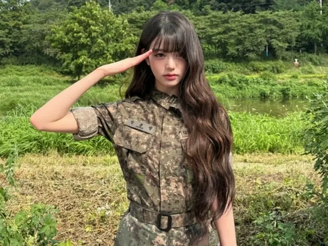 "IVE" Jang Won Young, a doll who looks good even in military uniform...unrealistic style