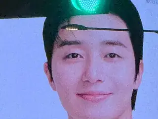 BTS' V "comforts" Park Seo Jun in his ad