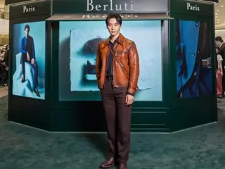 2PM's JUNHO shows off his dandy and manly charm in a blouson look (video included)