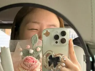 Bang Mina (Girl's Day) boasts about the flowers she received from ♥ On Ju Wan... "I'm grateful then and I'm grateful now"
