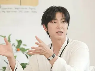 TVXQ's Yunho (U-KNOW) reveals his first debut pose with "My Own Way"