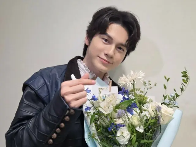 Actor ONG SUNG WOO gives speech after the final performance of his first play "Shakespeare in Love" in Seoul... "The presence of the audience means a lot"