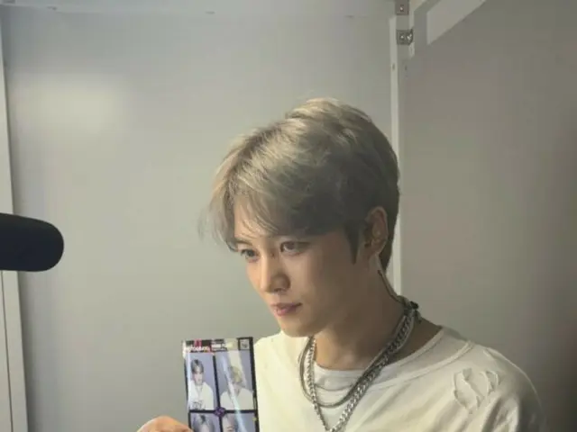 Jaejung reveals his true backstage appearance... a professional aura that gives his all