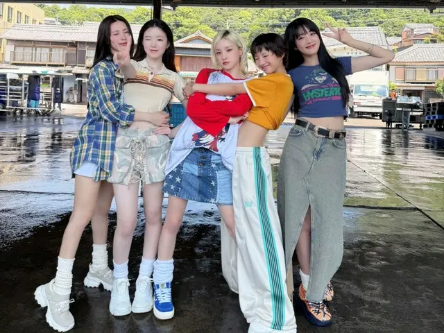 i-dle releases music video teaser and photos for "What Should I Do?" set against the backdrop of a Japanese fishing village... A nostalgic atmosphere (video included)