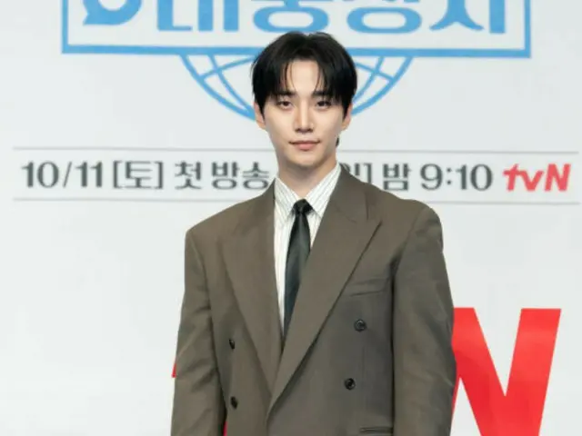 Lee Junho (2PM) recalls the 1997 IMF in Korea... "I learned the power of unity from my parents"