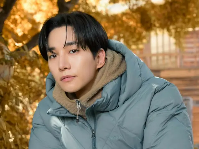 2PM's JUNHO, a warm visual for the coming winter