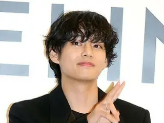 BTS' V is an "idol textbook"... a role model for many juniors